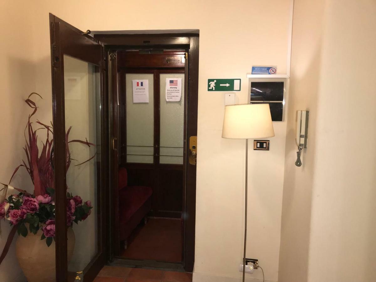 Antica Dimora Caruso Catânia Exterior foto